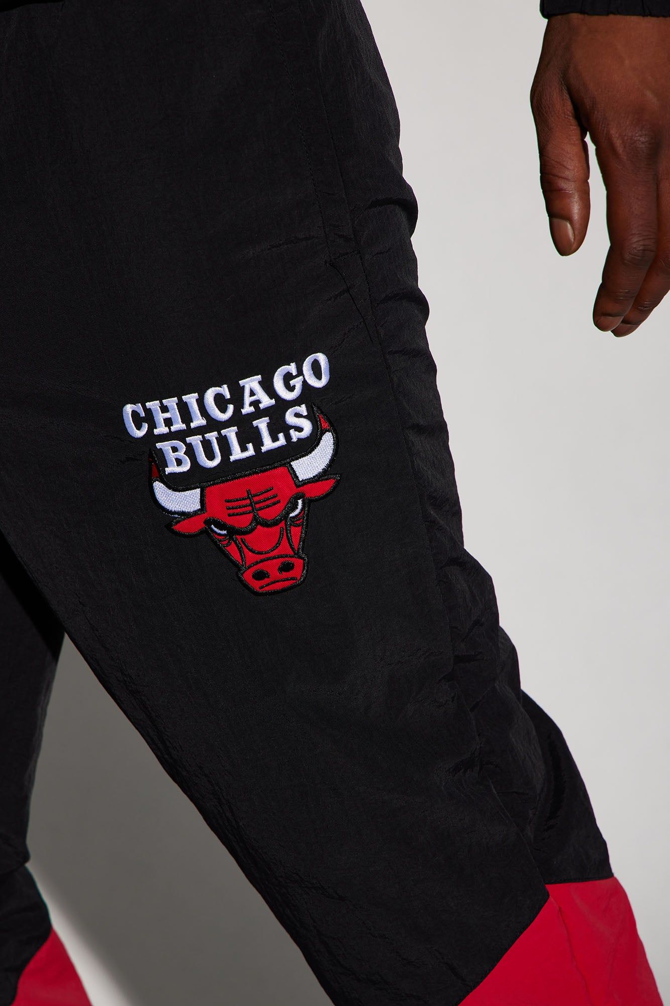 Bulls Hood Star Pants - Black/Red sold by Fashion Nova product image thumbnail 5