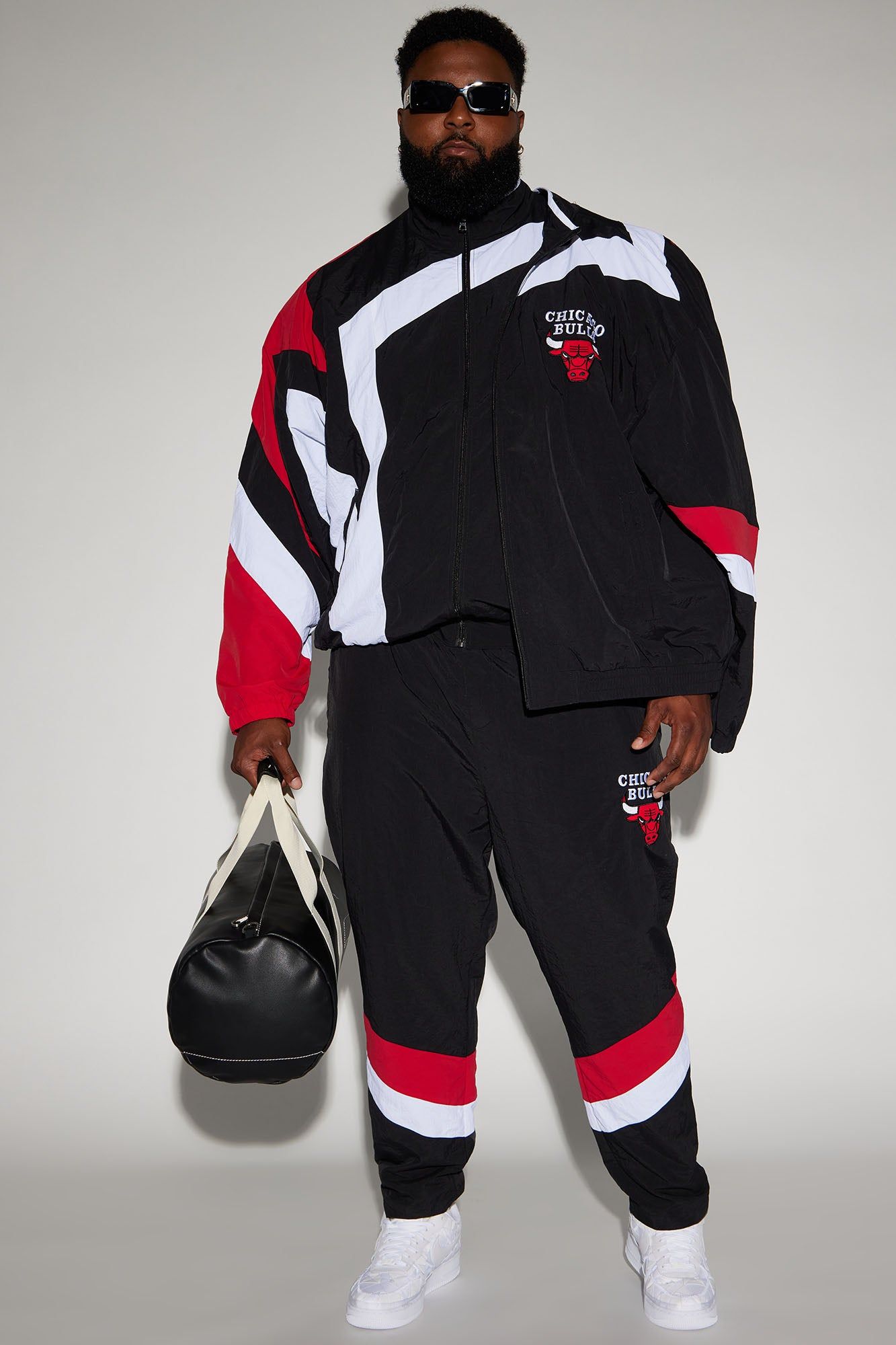 Bulls Hood Star Pants - Black/Red sold by Fashion Nova product image thumbnail 8