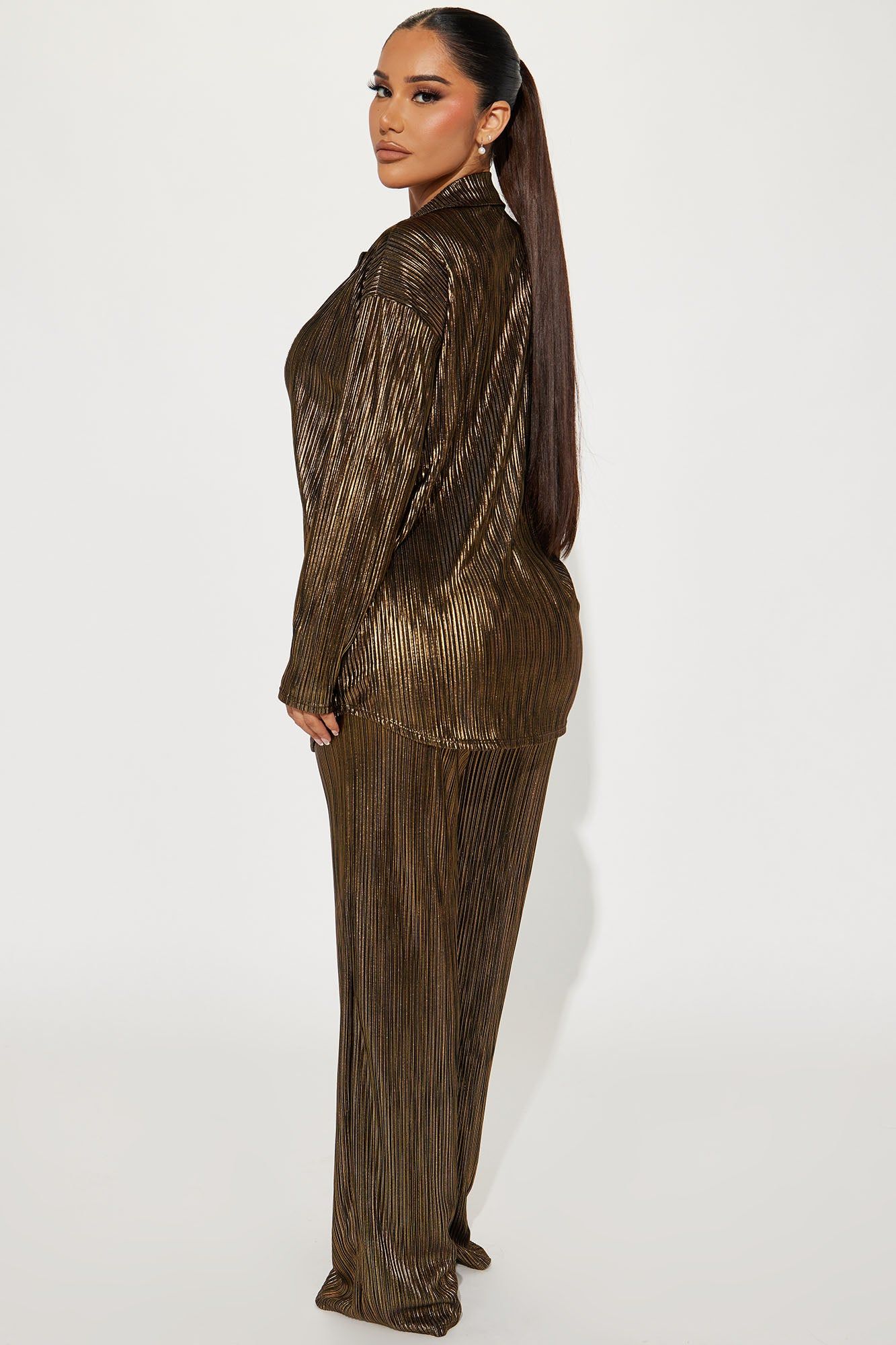 Kiss Of A Star Metallic Pant Set - Black/Gold sold by Fashion Nova product image thumbnail 3