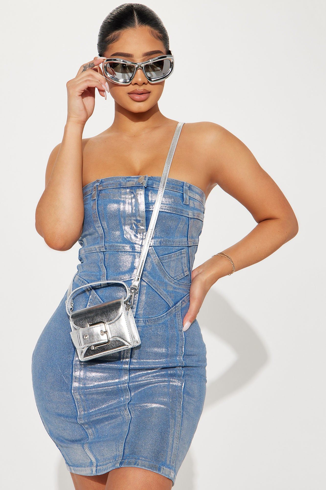 Secure The Handbag - Silver sold by Fashion Nova