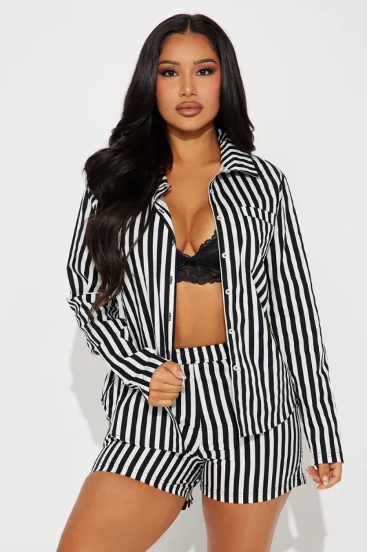 Chill Era Poplin PJ Short Set - Black/White sold by Fashion Nova
