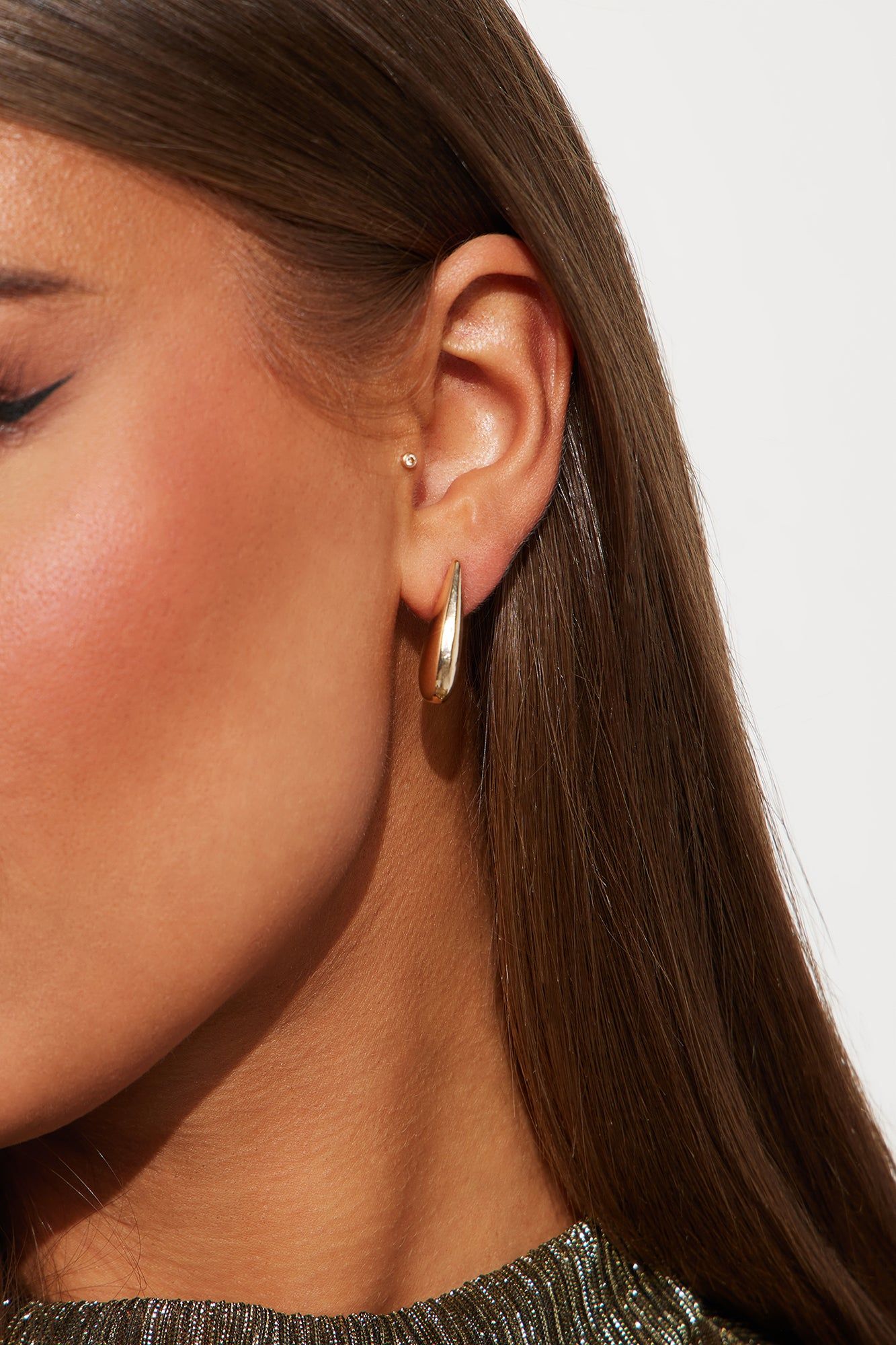 Pretty Queen Drop Earrings - Gold sold by Fashion Nova