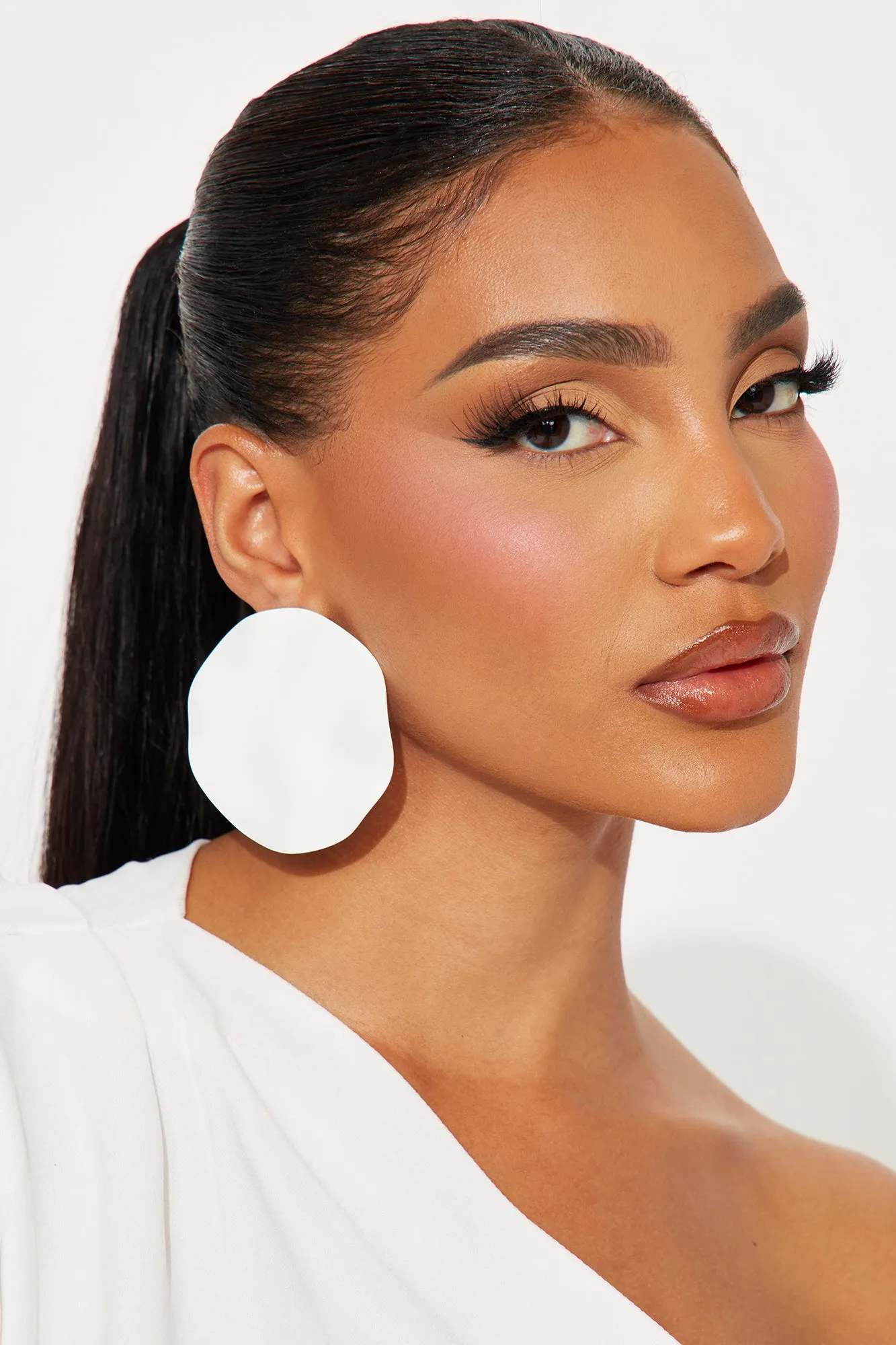 Pink Poppi Earrings - White sold by Fashion Nova product image thumbnail 2