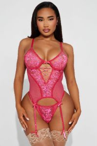 My Floral Secret 2 Piece Garter Set - Pink sold by Fashion Nova