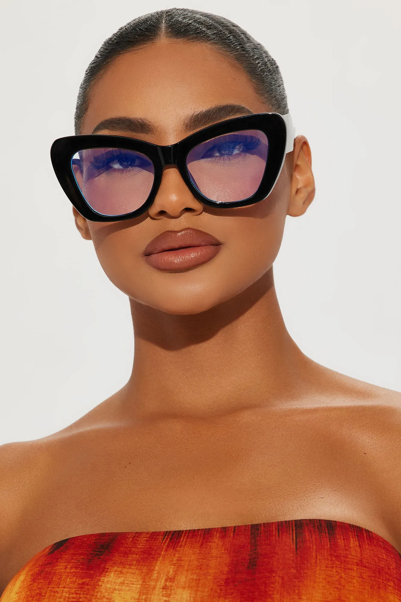 Working Overtime Sunglasses - Black sold by Fashion Nova