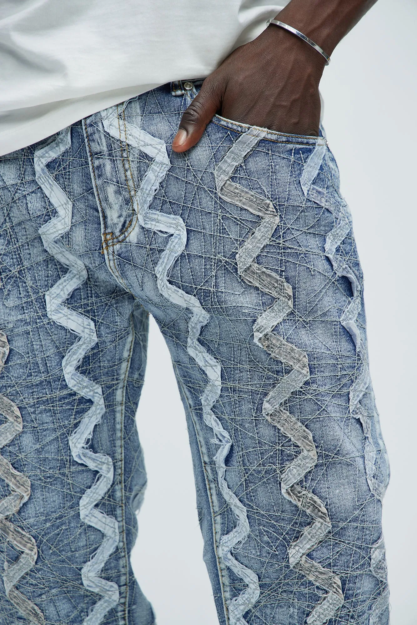 Vertical Swerve Stitched Straight Jeans - Medium Wash sold by Fashion Nova product image thumbnail 3