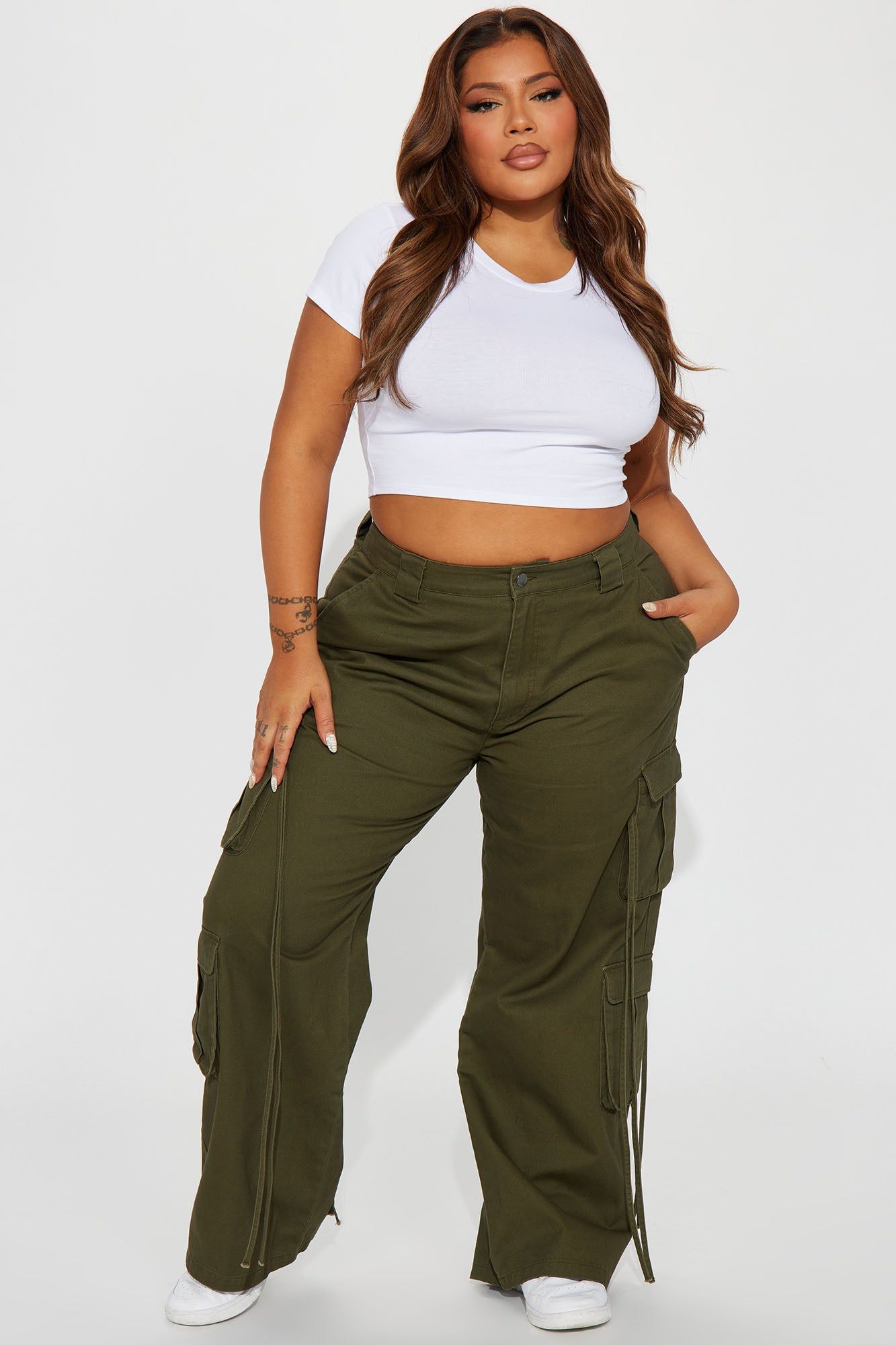 Petite Golden Hour Wide Leg Cargo Pant - Olive sold by Fashion Nova product image thumbnail 4