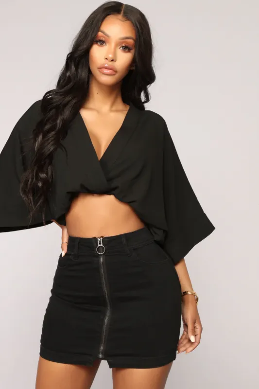 Magic Woman Top - Black sold by Fashion Nova