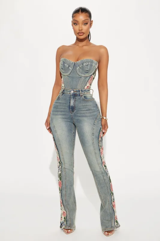 Amari Floral Stretch Bootcut Jeans - Vintage Wash sold by Fashion Nova