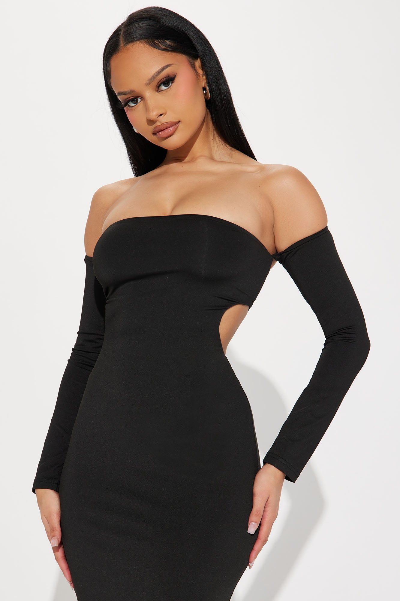 Anaya Maxi Dress - Black sold by Fashion Nova product image thumbnail 2