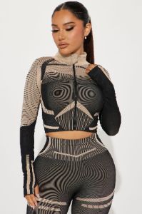 Getting Geometric Seamless Legging Set - Black/combo sold by Fashion Nova