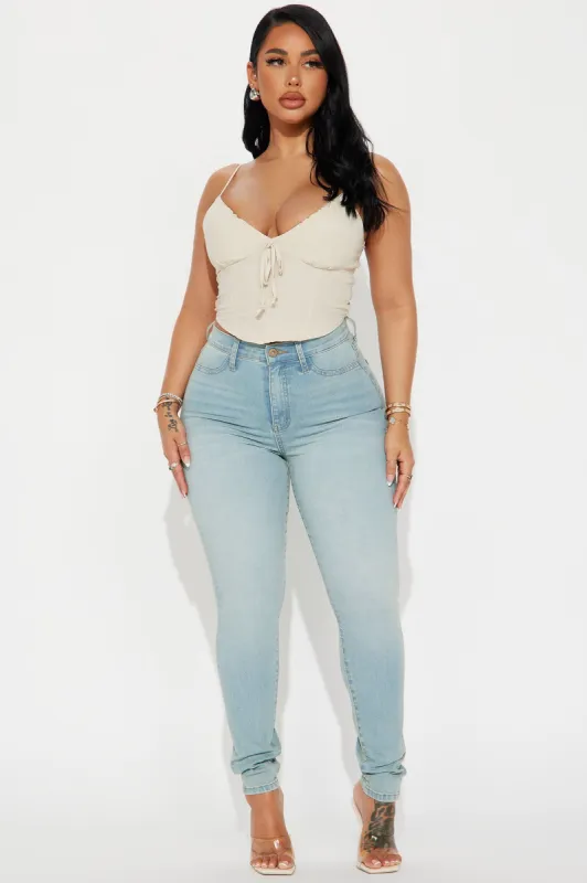History In The Making Stretch Shaping Skinny Jeans - Vintage Wash sold by Fashion Nova