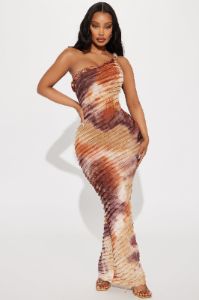 Maylee Textured Maxi Dress - Brown Combo sold by Fashion Nova