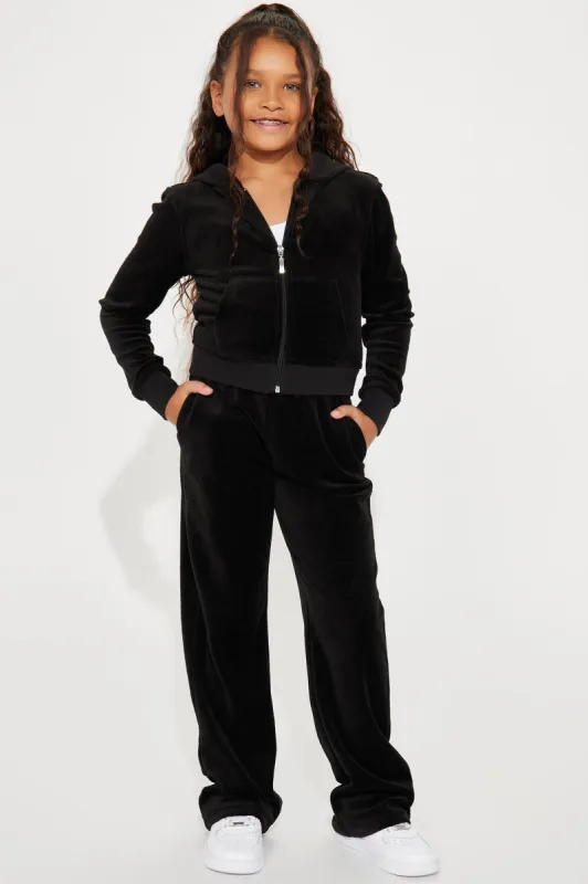 Mini OG Trendsetter Velour Zip Up Pant Set - Black sold by Fashion Nova