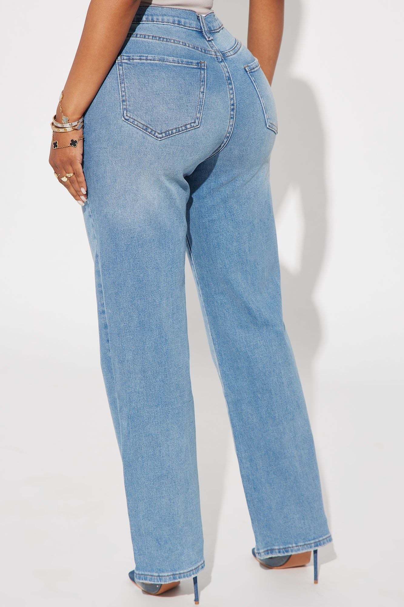 Classic 90s Low Stretch Straight Leg Jeans - Vintage Blue Wash sold by Fashion Nova product image thumbnail 3