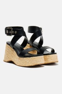 Lainey Platform Wedges - Black sold by Fashion Nova