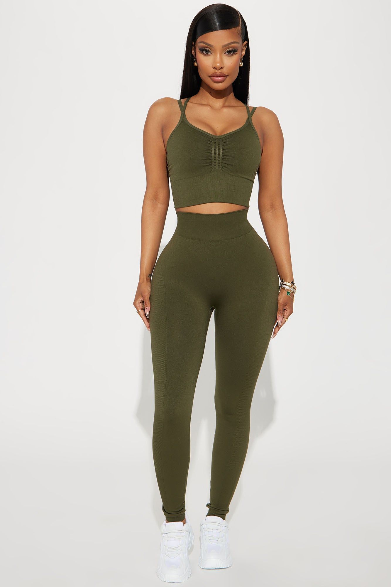 Hot Yoga Class Active Set - Olive sold by Fashion Nova