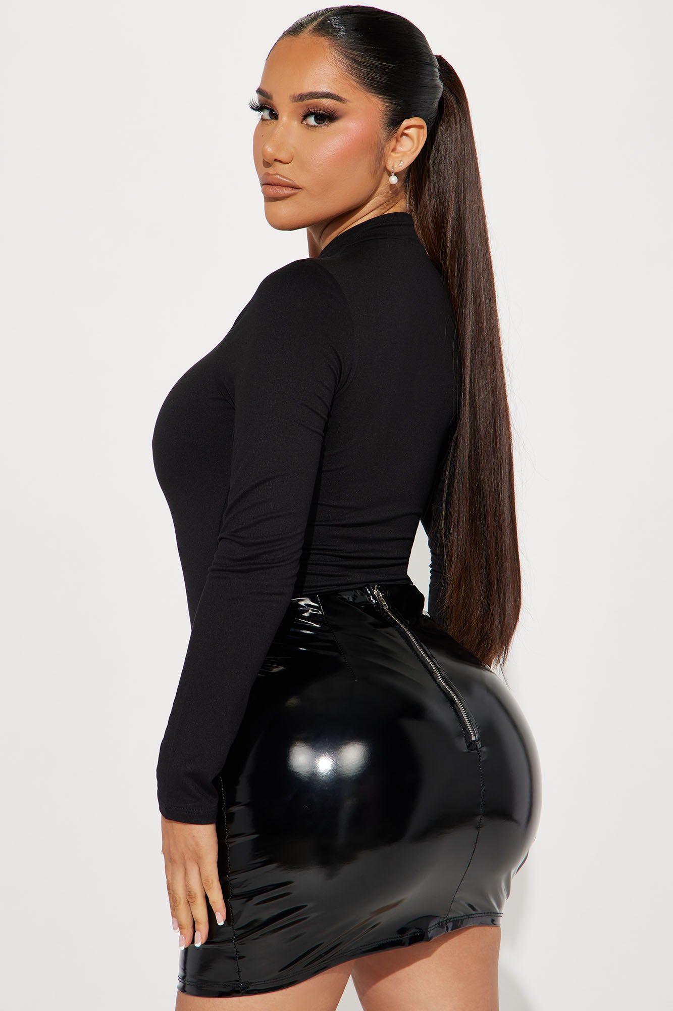 Athena Double Lined Bodysuit - Black sold by Fashion Nova product image thumbnail 4