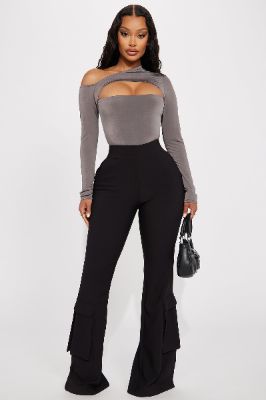 Strut This Cargo Flare Pant - Black sold by Fashion Nova