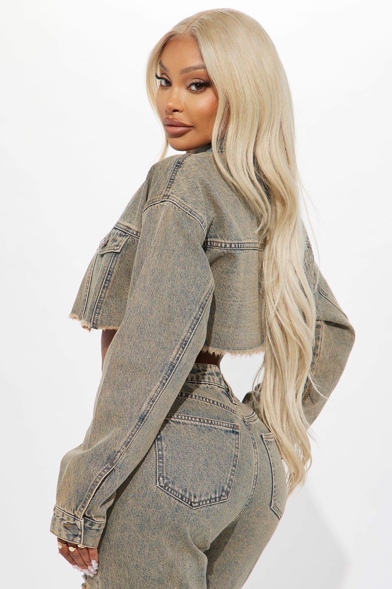 Sahara Cropped Tinted Denim Jacket - Medium Wash sold by Fashion Nova product image thumbnail 3