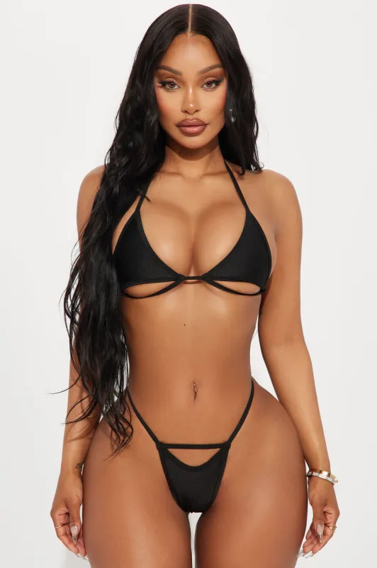Poolside Peekaboo Cutout 2 Piece Bikini - Black sold by Fashion Nova