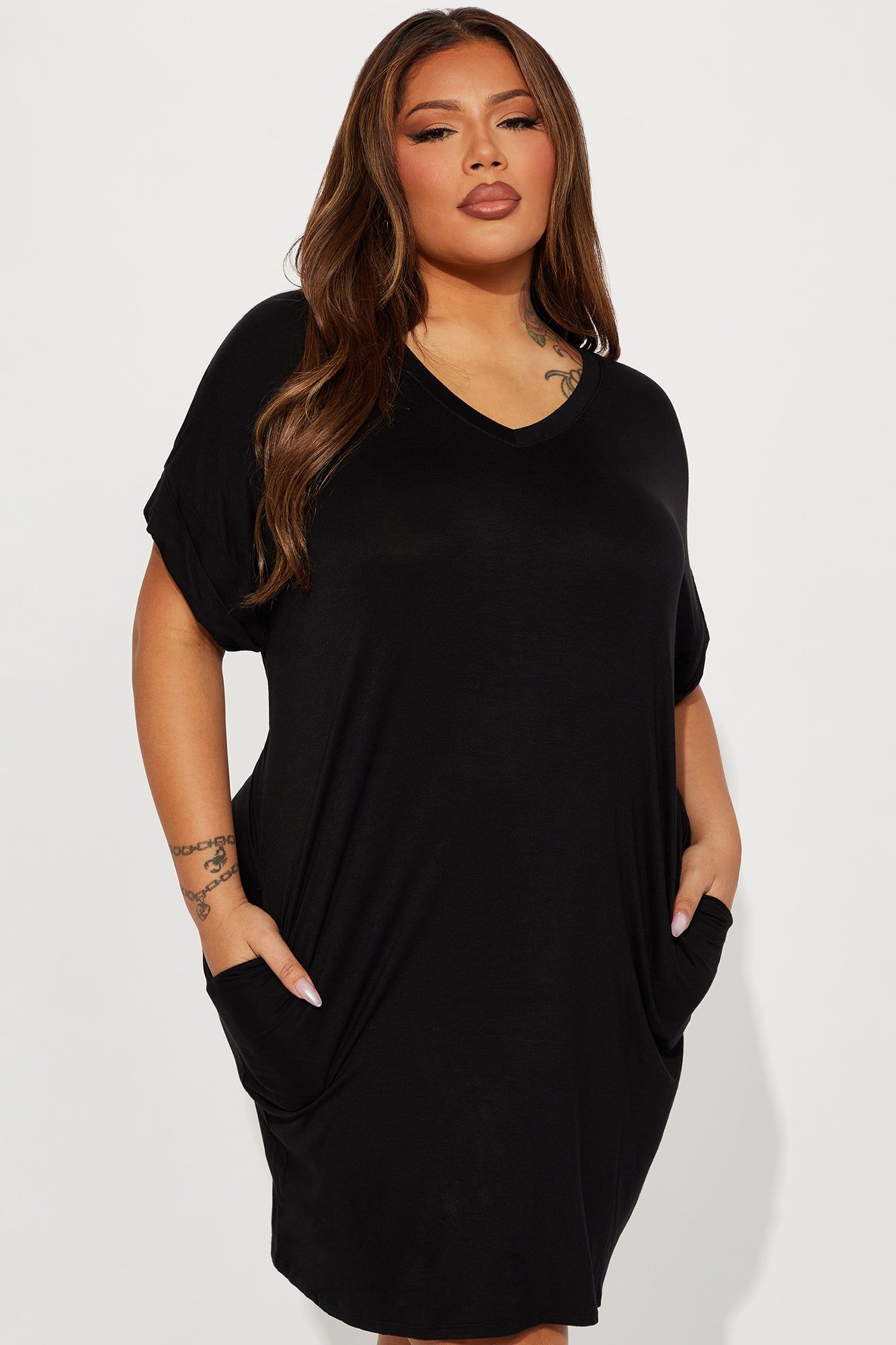 Kinsley T-Shirt Dress - Black sold by Fashion Nova