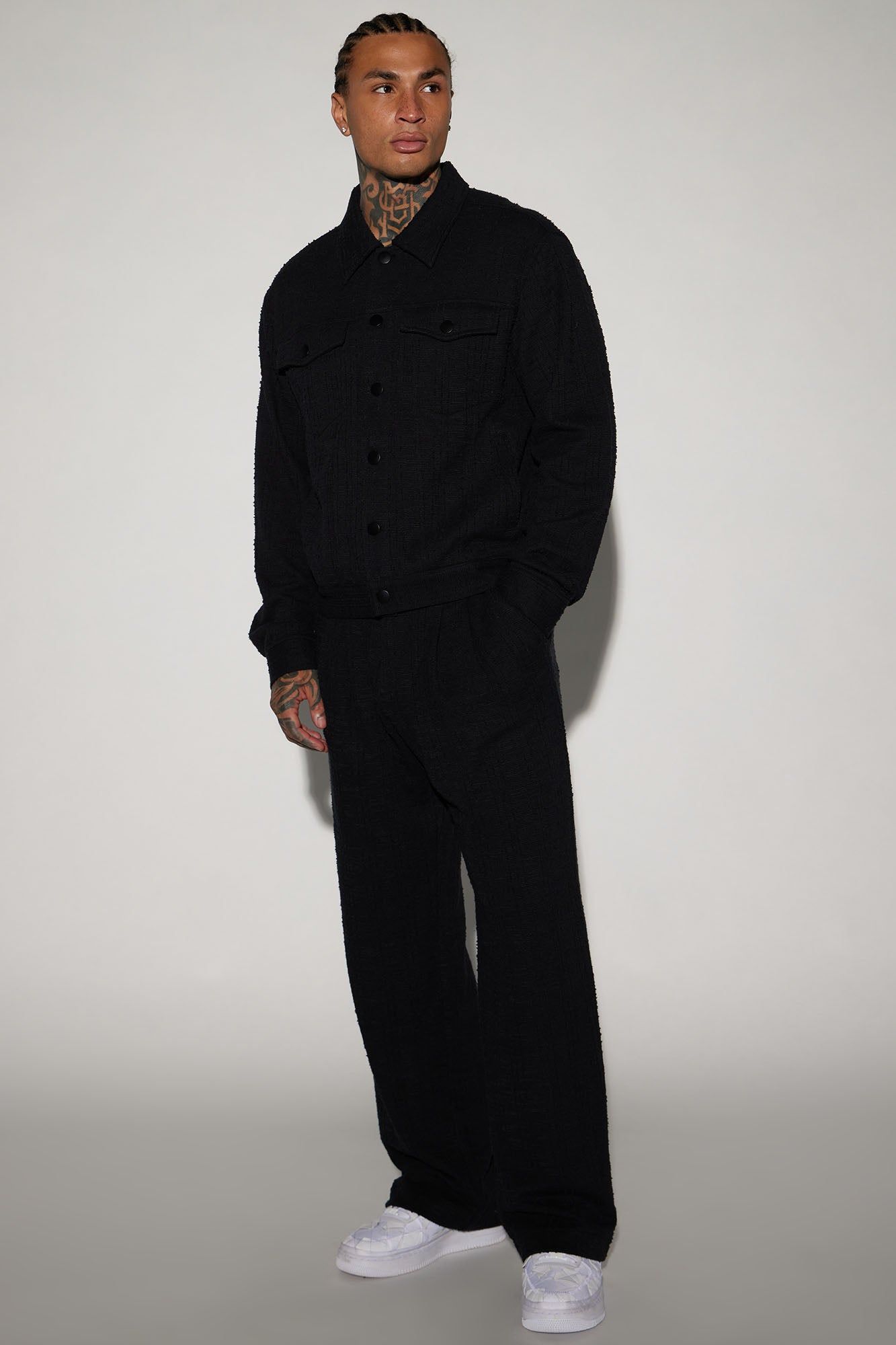 Jordan Textured Pleated Loose Trousers - Black sold by Fashion Nova product image thumbnail 2