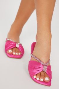 Ciana Flat Sandals - Fuchsia sold by Fashion Nova