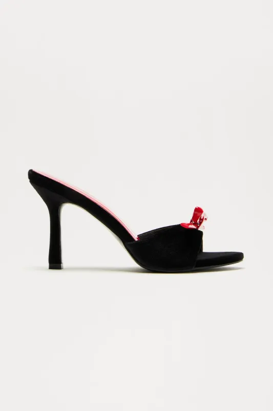 Perla Velvet Mules - Black sold by Fashion Nova