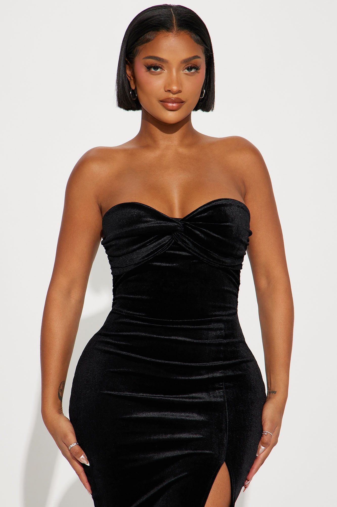Mildred Velvet Maxi Dress - Black sold by Fashion Nova product image thumbnail 2