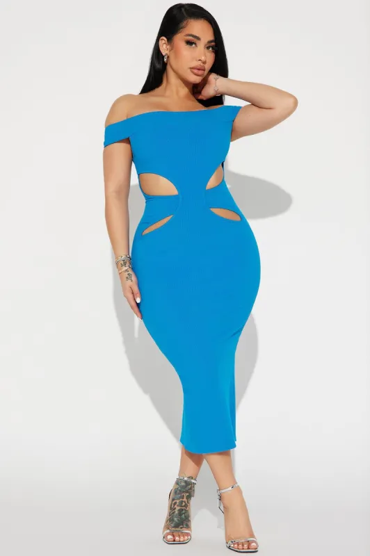 Mila Cutout Midi Dress - Blue made by Fashion Nova