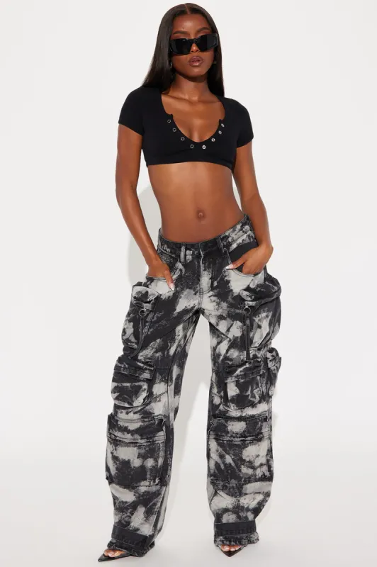 Street Moves Washed Cargo Pant - Black sold by Fashion Nova