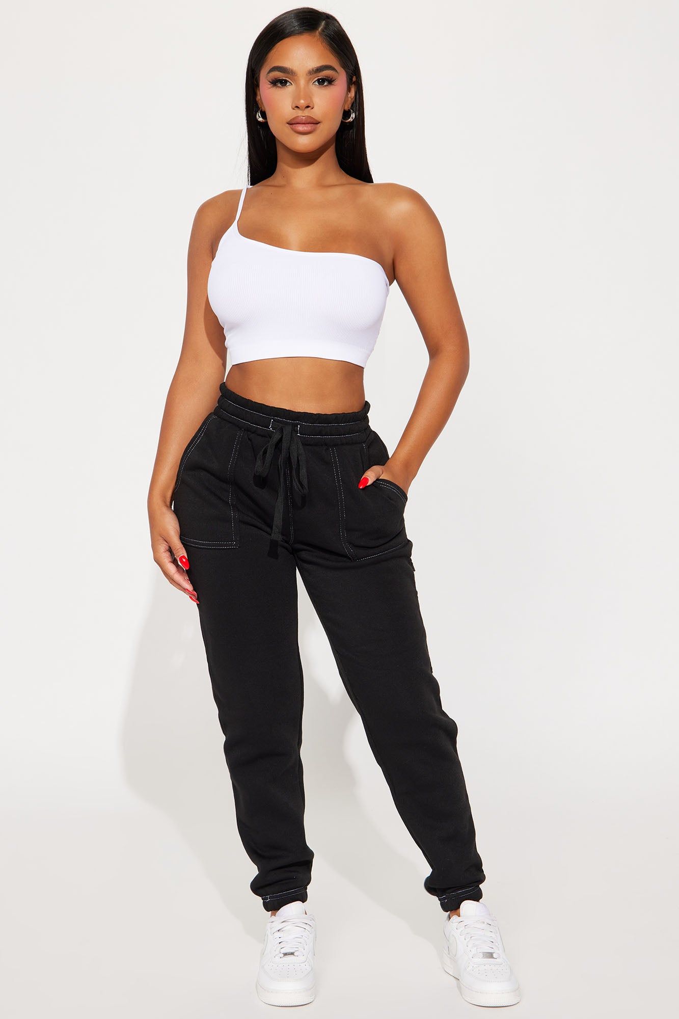 No Breaks Carpenter Fleece Lounge Jogger - Black sold by Fashion Nova