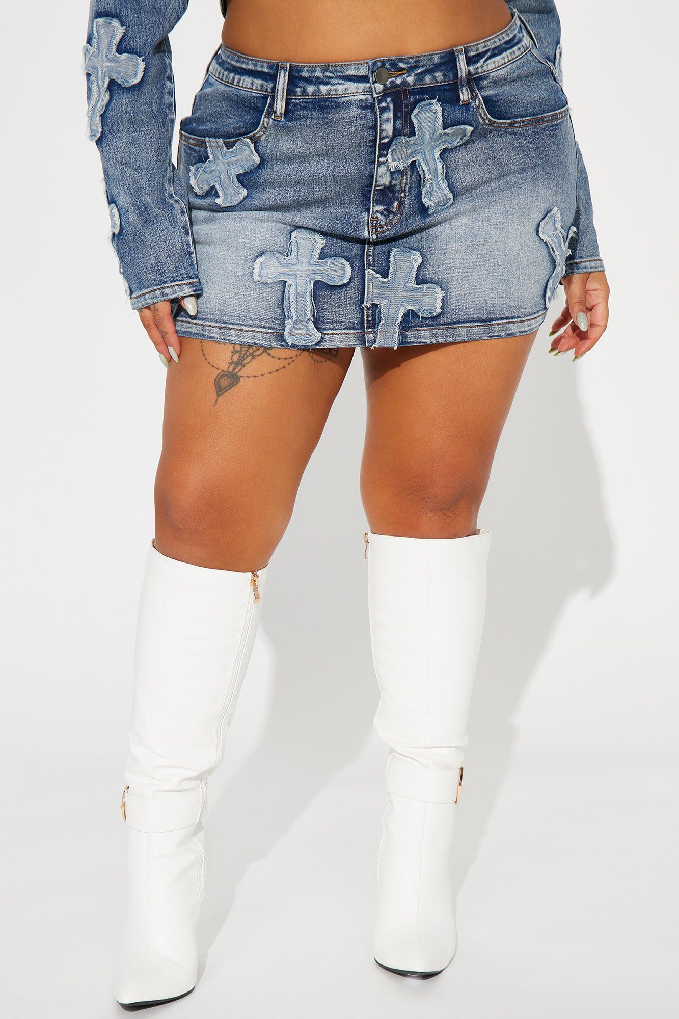 Cross Your Mind Denim Mini Skirt - Medium Wash sold by Fashion Nova product image thumbnail 5