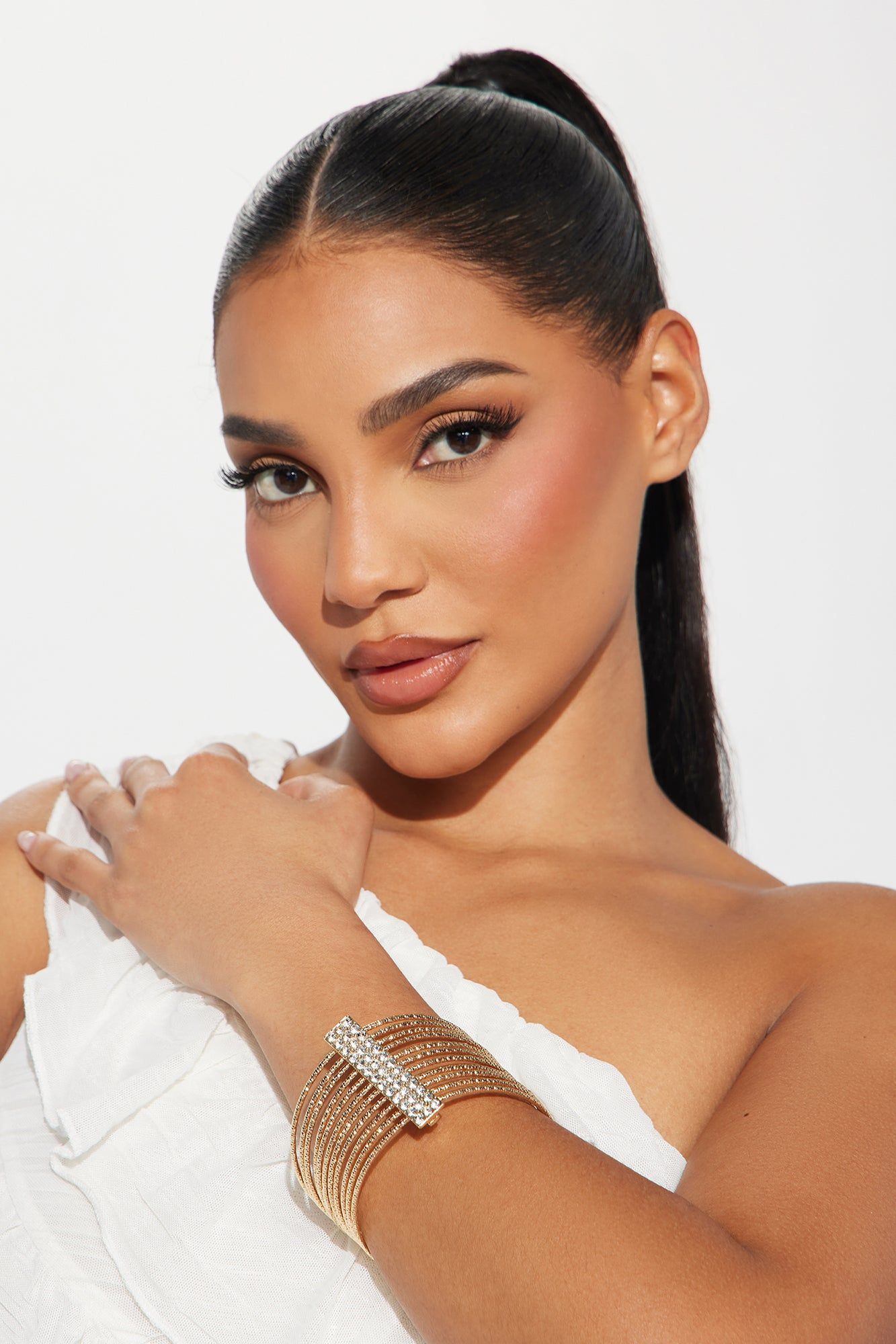 Rich Gal Bangle Bracelet - Gold sold by Fashion Nova product image thumbnail 2