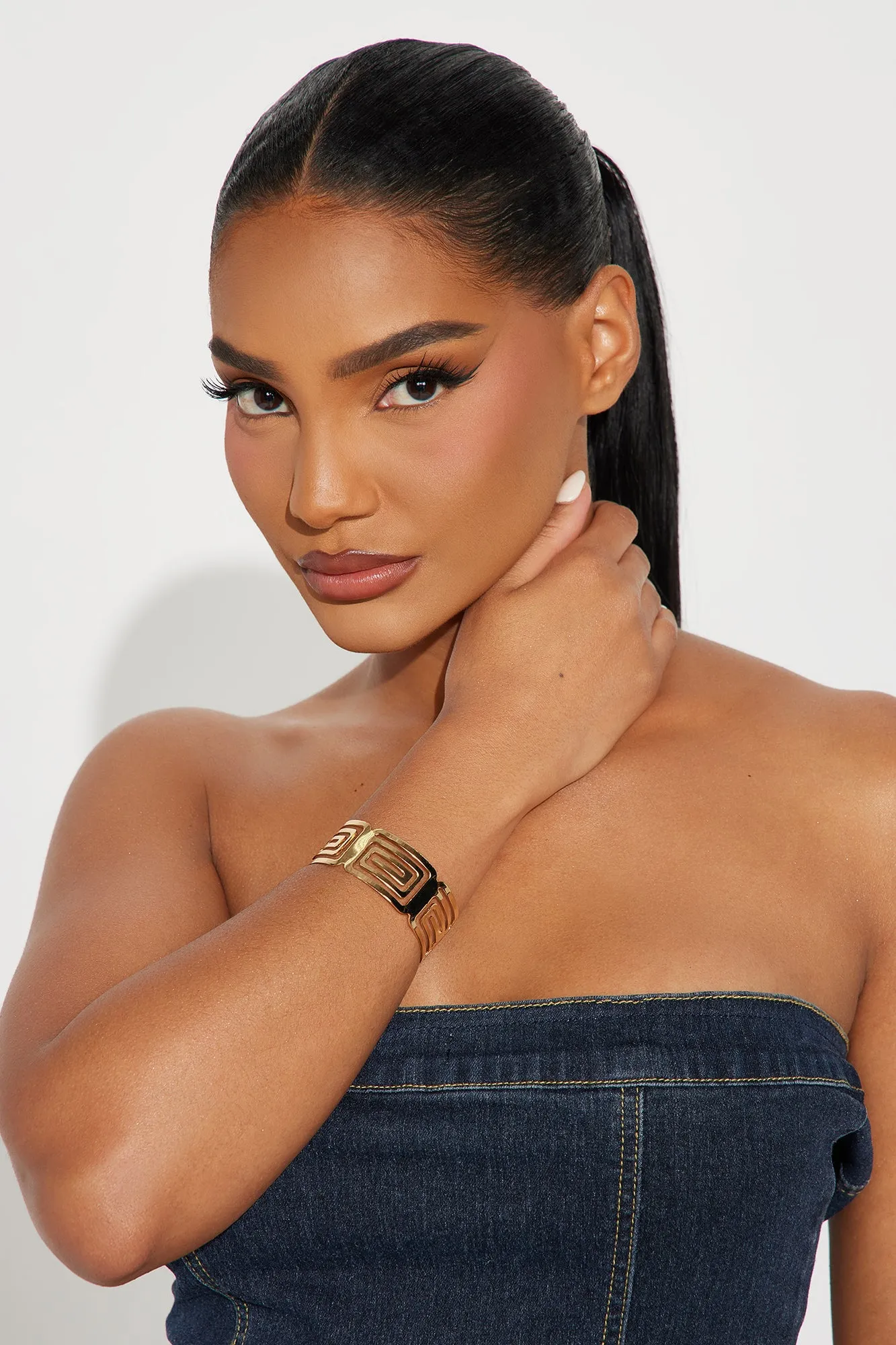 Egyptian Princess Cuff Bracelet - Gold sold by Fashion Nova product image thumbnail 2