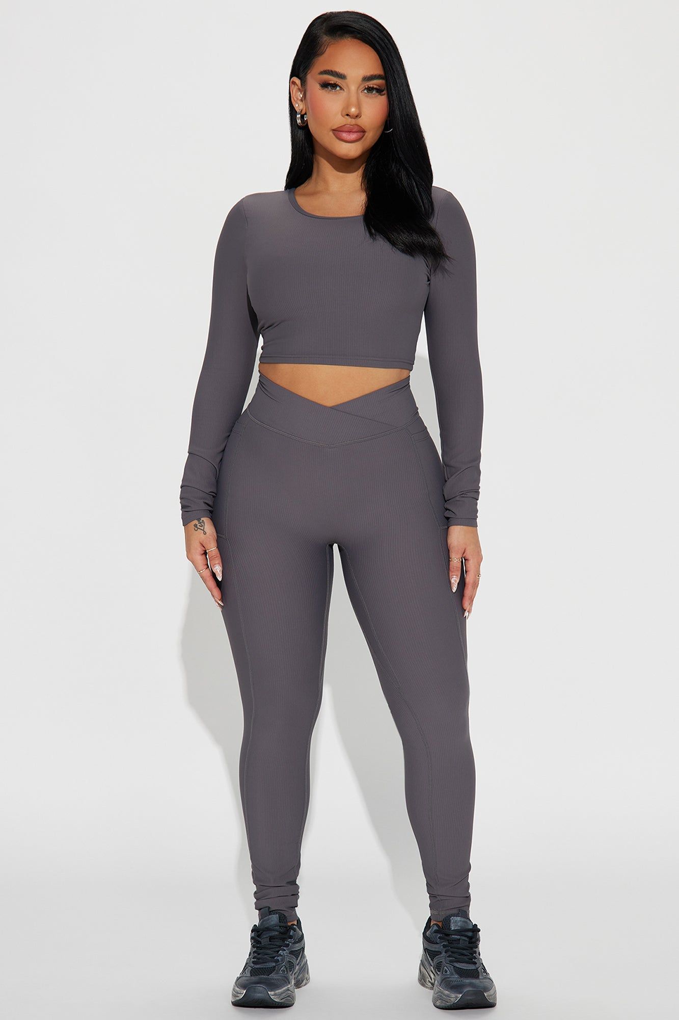 Set Goals Ribbed Active Set - Charcoal sold by Fashion Nova