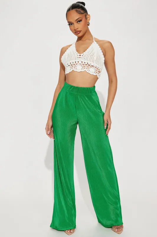 Ibiza Plisse Pant - Kelly Green sold by Fashion Nova