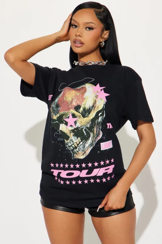 The Light Tour Skull Tee - Black sold by Fashion Nova