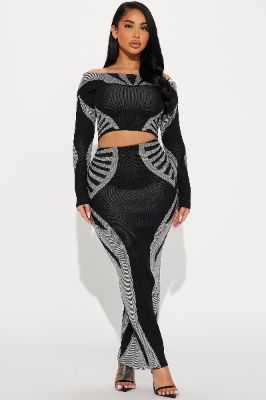 Sadie Sweater Skirt Set - Black/White sold by Fashion Nova