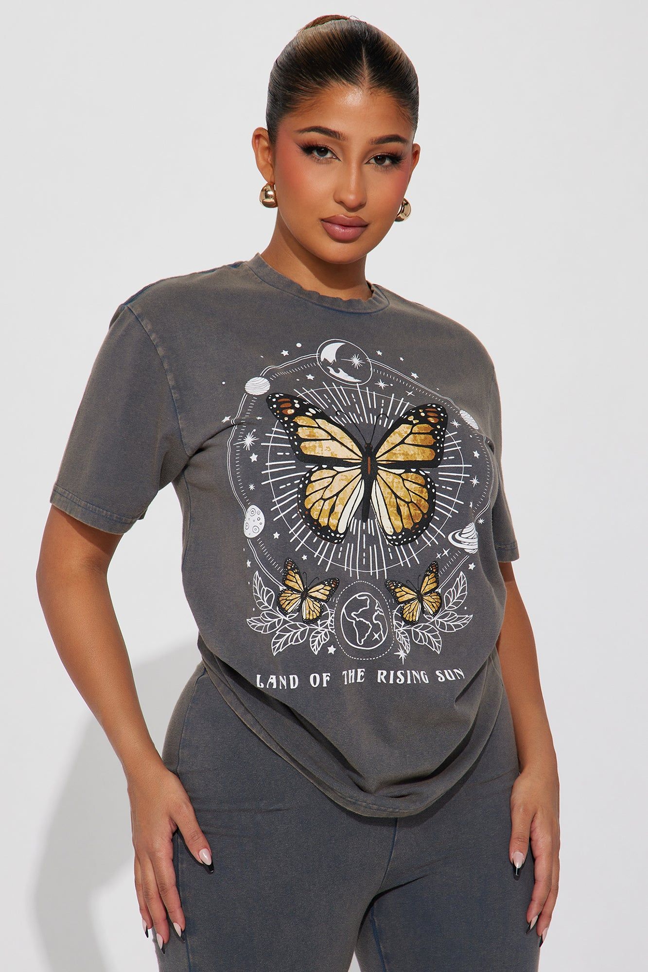 Butterfly Dreams Mineral Wash Legging Set - Denim sold by Fashion Nova product image thumbnail 2