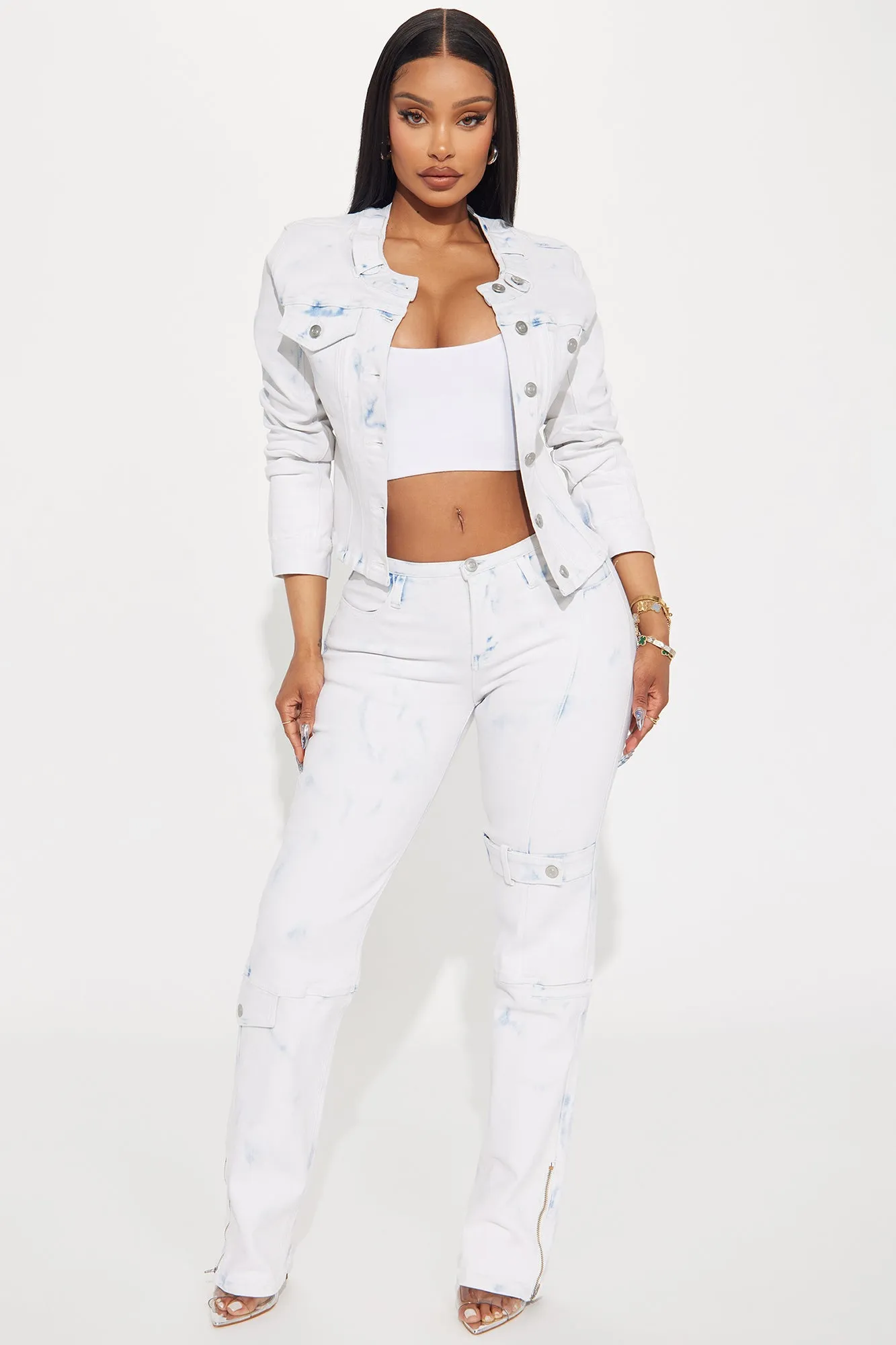 Biding My Time Straight Leg Jeans - Light Wash sold by Fashion Nova