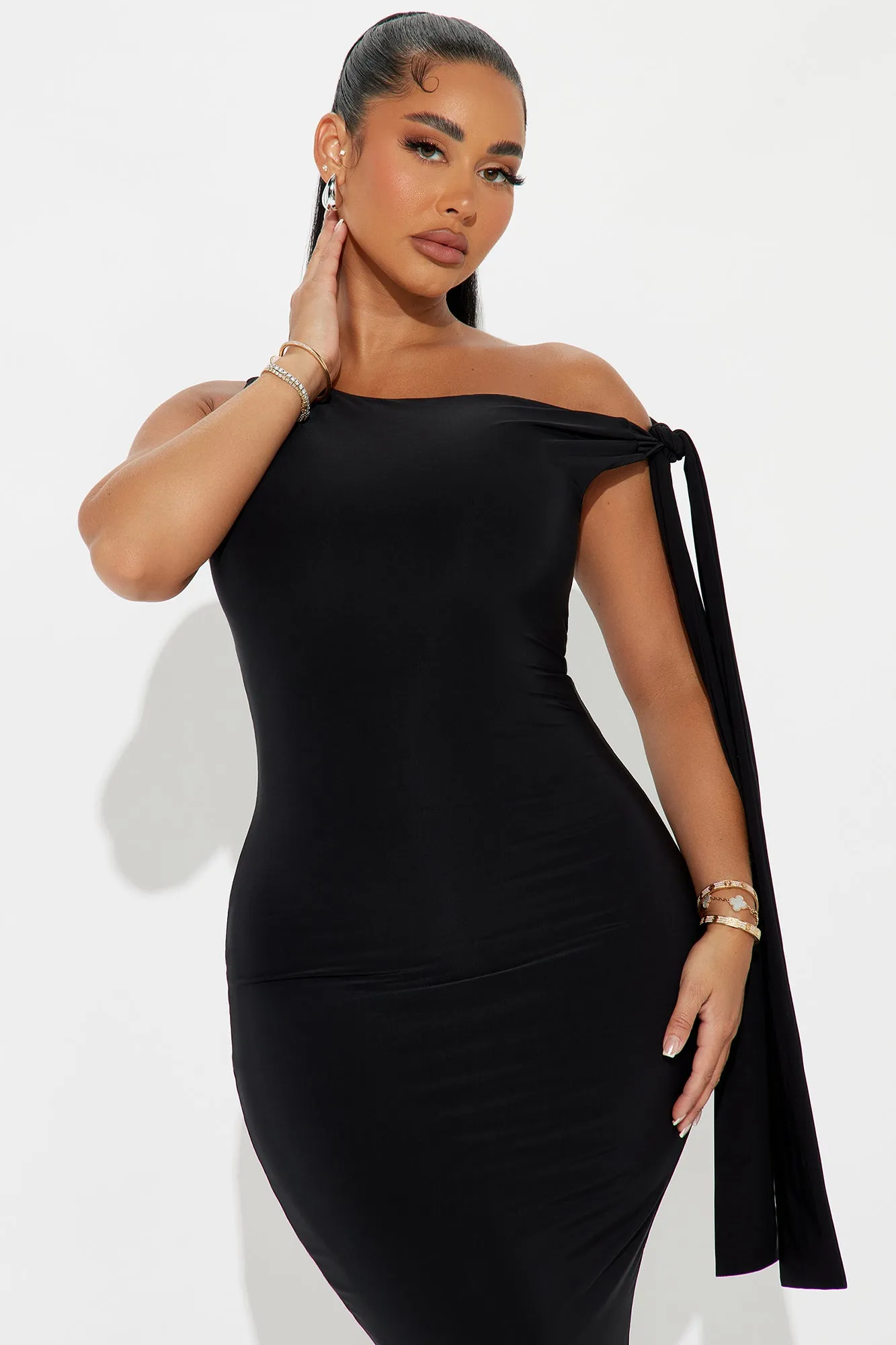 Olympia Twist One Shoulder Midi Dress - Black sold by Fashion Nova product image thumbnail 2