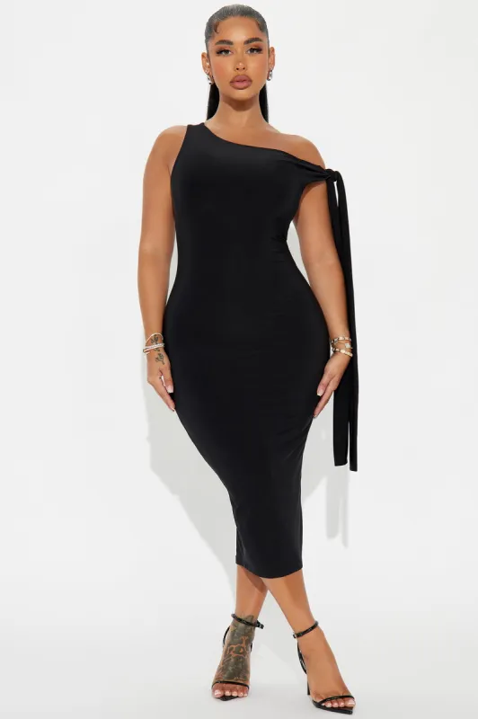 Olympia Twist One Shoulder Midi Dress - Black sold by Fashion Nova