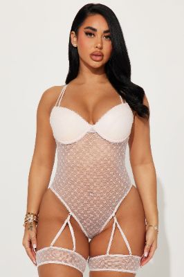 Center Of Attention Garter Teddy - Pink sold by Fashion Nova