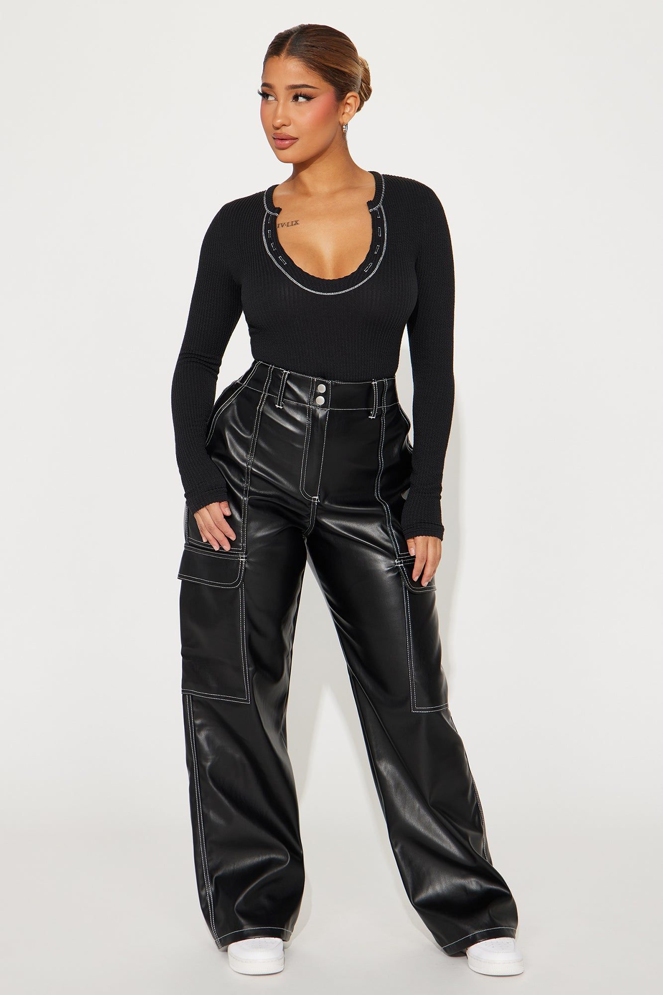 Keaton Scoop Neck Bodysuit - Black sold by Fashion Nova product image thumbnail 2