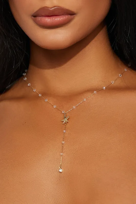 Star On The Rise Necklace - Gold sold by Fashion Nova