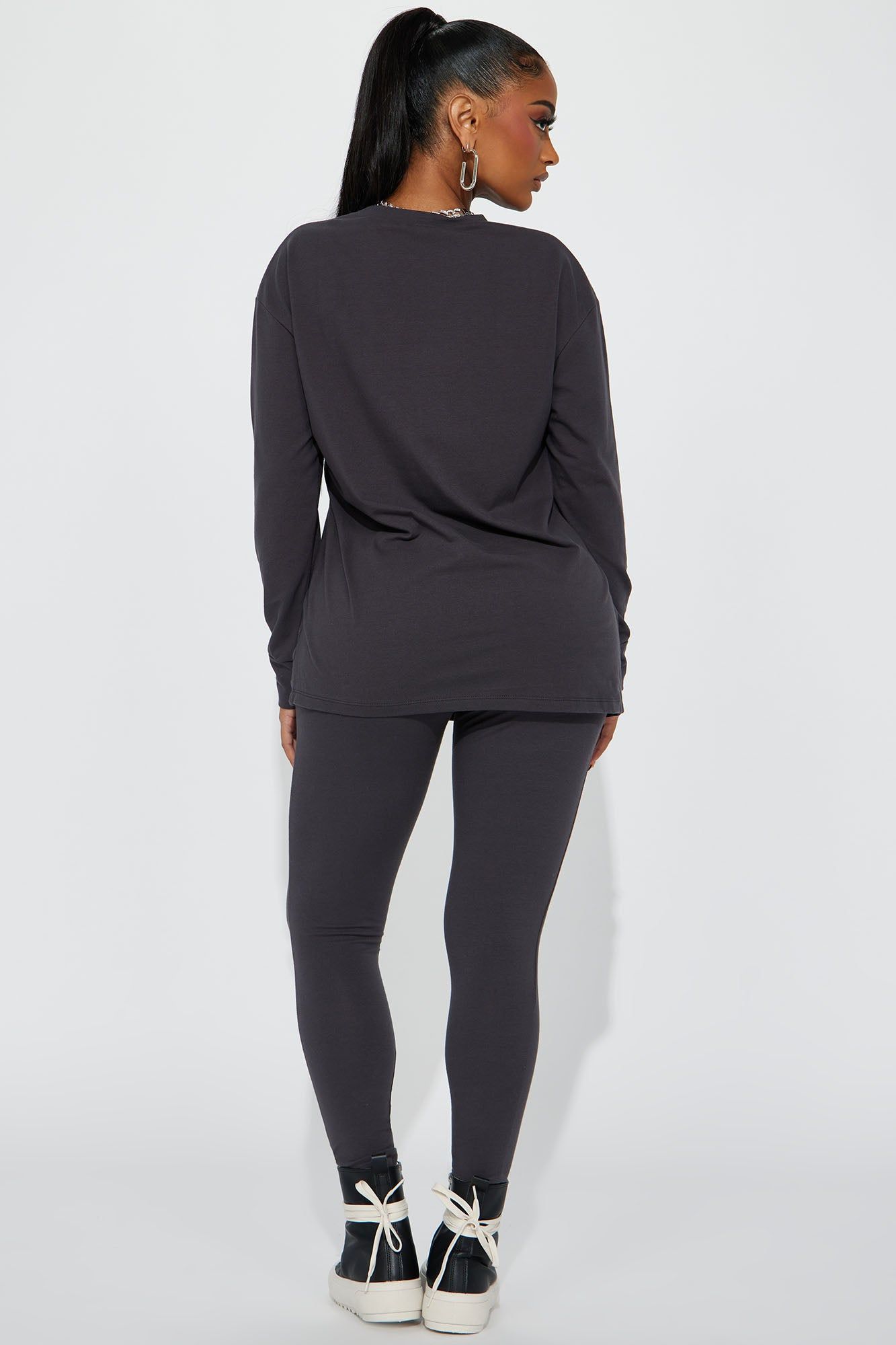Legendary World Tour Legging Set - Charcoal sold by Fashion Nova product image thumbnail 4