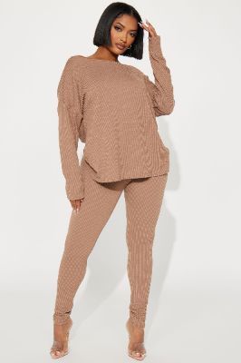 Don't Get Twisted Ribbed Legging Set - Camel sold by Fashion Nova