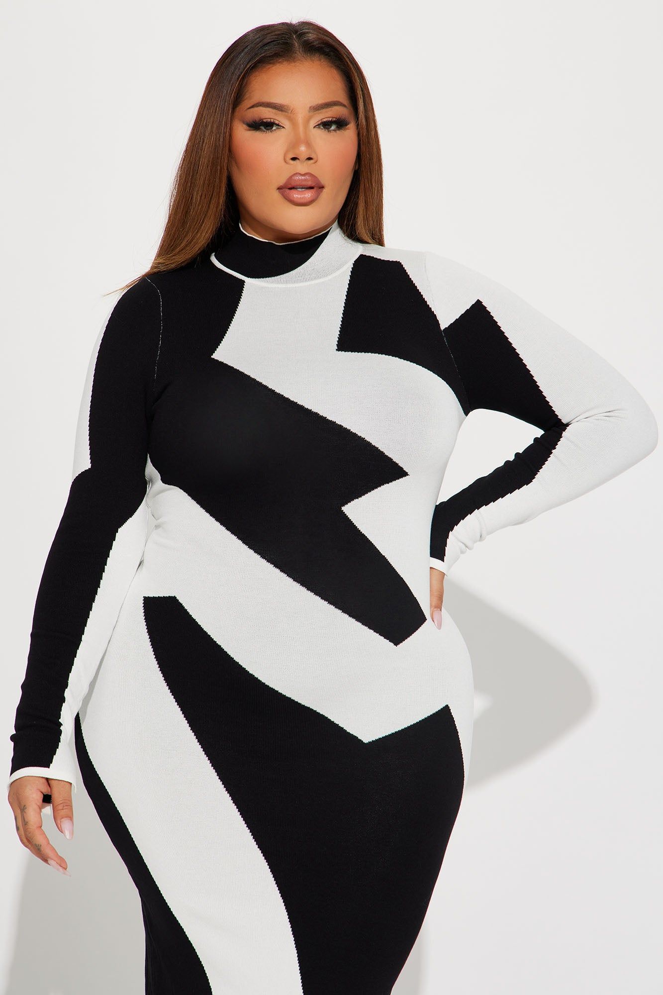 Abstract Long Sleeve Maxi Dress - Black/White sold by Fashion Nova product image thumbnail 5